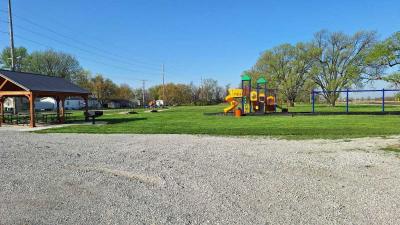 Photo 3 of 15 of home located at 82 Lepere Ct. Dupo, IL 62239