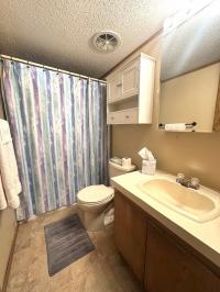 1989 Commodore Manufactured Home
