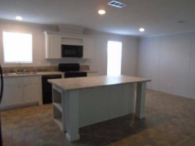 Photo 5 of 11 of home located at 199 Glen Este Blvd. Haines City, FL 33844