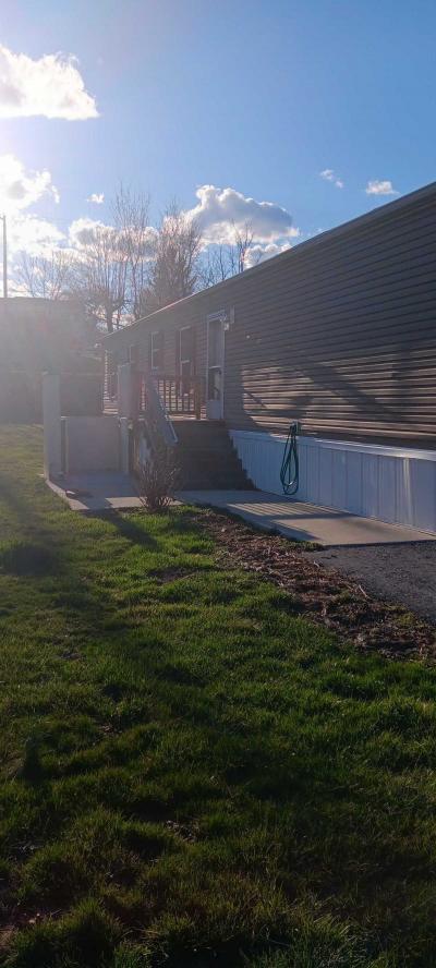 Photo 3 of 5 of home located at 839 Pintail Dr Newport, PA 17074