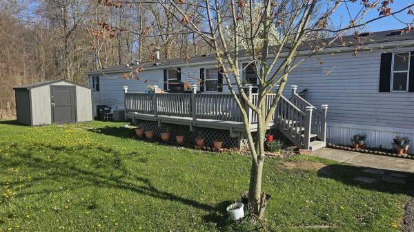1990 Schult Manufactured Home