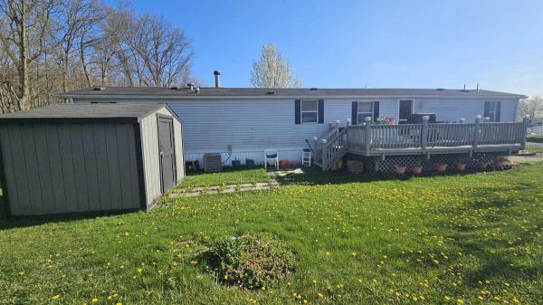 1990 Schult Manufactured Home