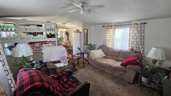 1990 Schult Manufactured Home