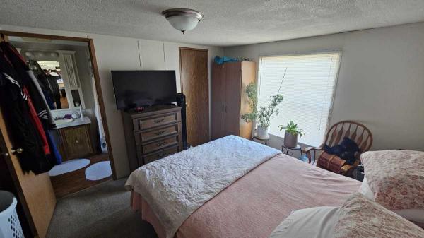 1990 Schult Manufactured Home