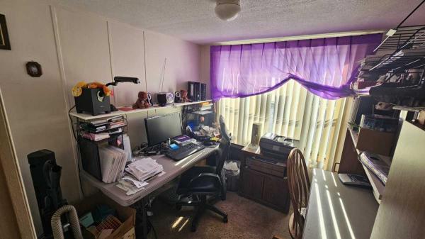 1990 Schult Manufactured Home