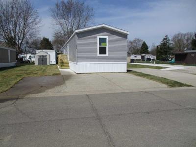Photo 2 of 17 of home located at 324 Laurent #218 White Lake, MI 48383