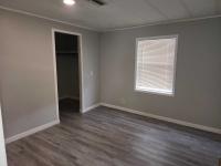 1980 GLEN Manufactured Home