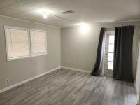 1980 GLEN Manufactured Home