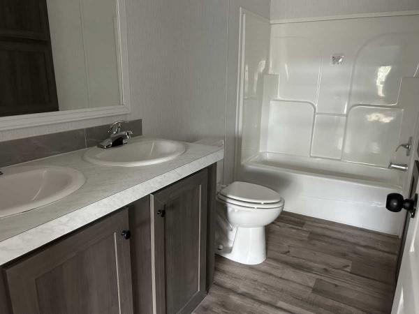 2025 Fleetwood 24403B Manufactured Home