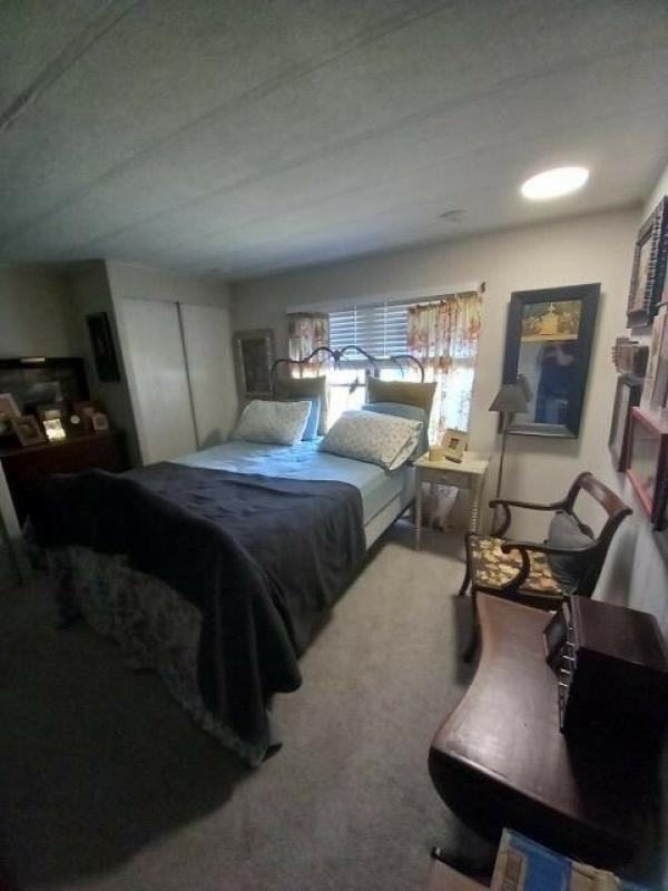 1980 Victorian Manufactured Home