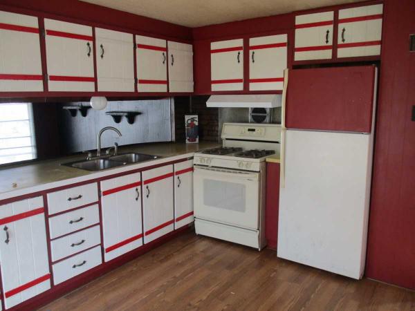 1978 Victorian Manufactured Home
