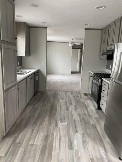 Photo 5 of 18 of home located at 31 Cornflower Ln #21Snapdragon Bloomington, IL 61701