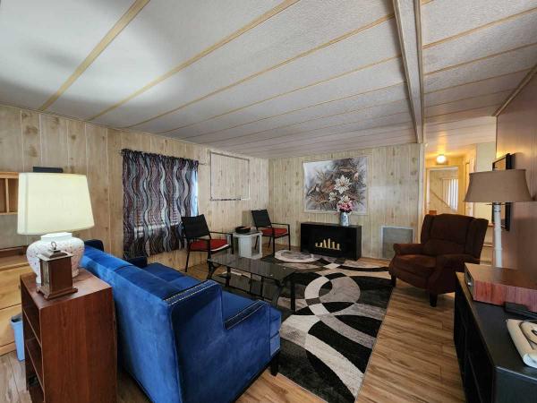 1980 TWIN Manufactured Home