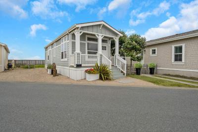 Photo 2 of 21 of home located at 576 5th Avenue Pacifica, CA 94044