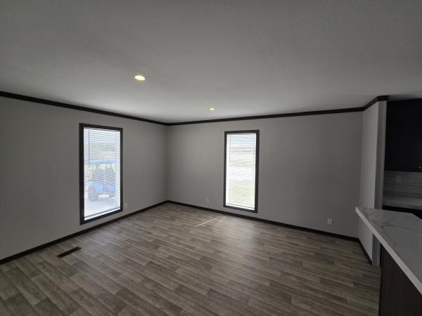 2022 Champion 24CSD2860L Mobile Home