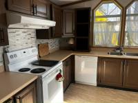 1998 Pine Grove Manufactured Home