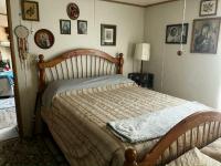 1993 Pine Grove Manufactured Home