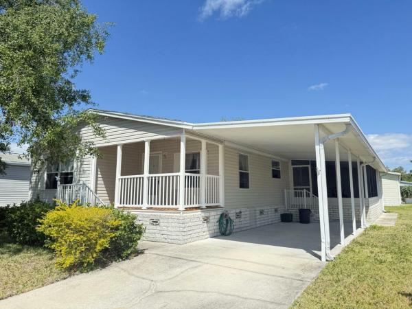 Photo 1 of 2 of home located at 879 Carolina Palm Lane Oviedo, FL 32765