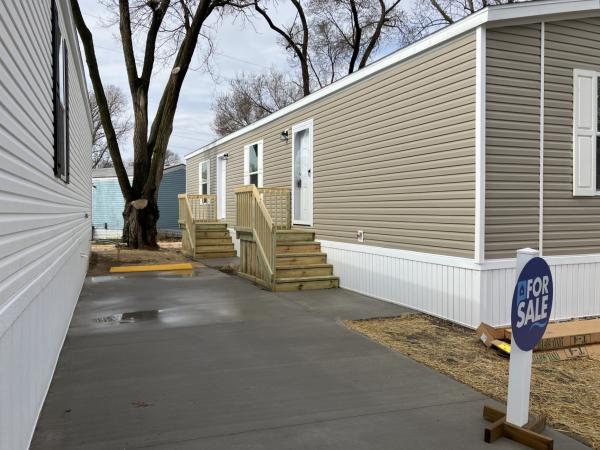 2025 Champion Home Builders, Inc. mobile Home