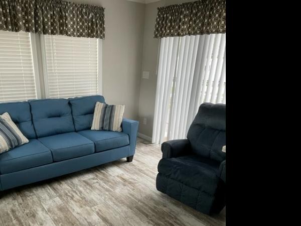 2019 Champion RH1371Z Mobile Home