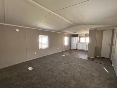 Photo 4 of 8 of home located at 1237 N Us Highway 27 #31 Portland, IN 47371