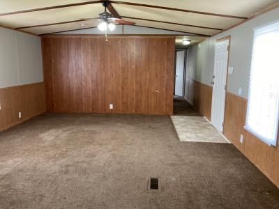 Photo 5 of 8 of home located at 1237 N Us Highway 27 #62 Portland, IN 47371