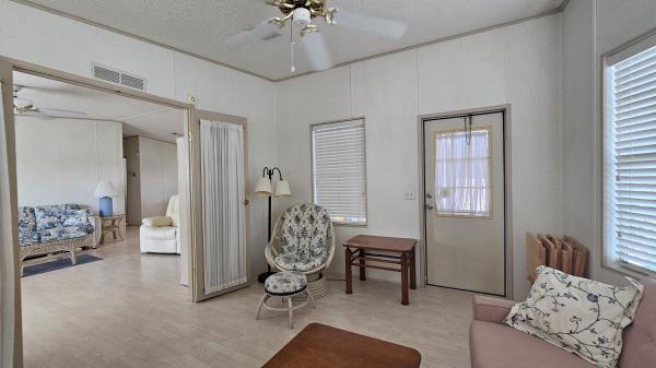 1992 Mobile Home