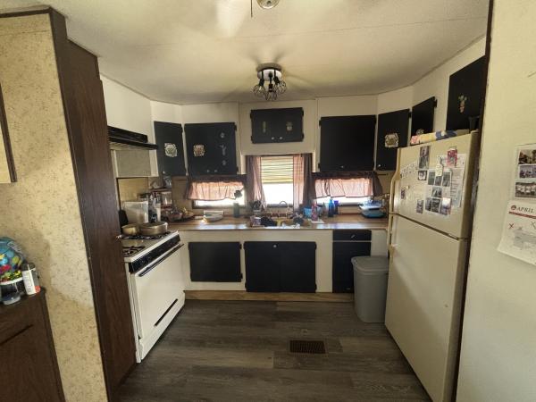 1968 delta 2332 Mobile Home