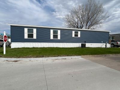 Photo 4 of 22 of home located at 317 SE Autumn Park Dr. #77 Ankeny, IA 50021