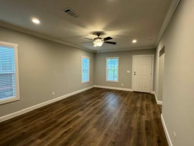 Photo 3 of 28 of home located at 110 Trail Ride Way Willis, TX 77318