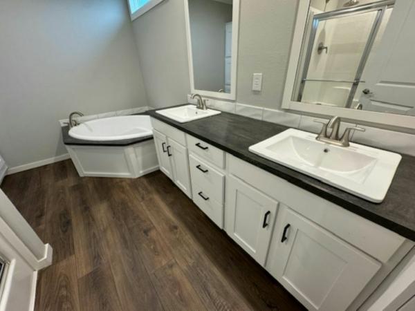 2025 Clayton The Barton Creek Manufactured Home