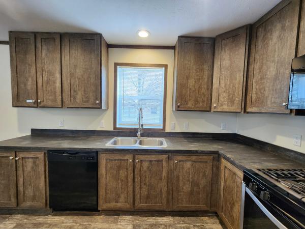 2021 Clayton - Wakarusa Mobile Home
