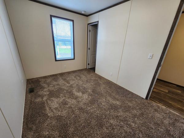 2021 Clayton - Wakarusa Mobile Home