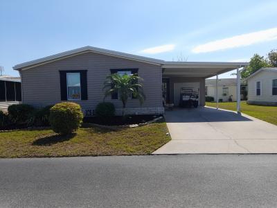Photo 2 of 22 of home located at 4002 Privet Ct Zephyrhills, FL 33541