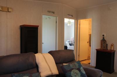 Photo 3 of 12 of home located at 308 Hibiscus St Davenport, FL 33897