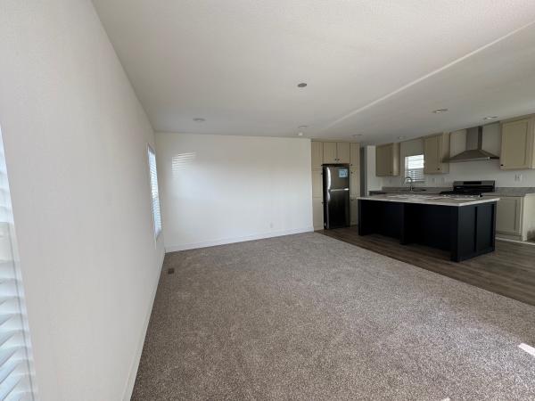 2025 Clayton 71TIP24563A Mobile Home