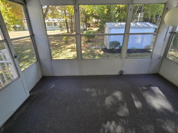 1987 VIG 28x48 Mobile Home