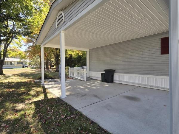 1987 VIG 28x48 Mobile Home
