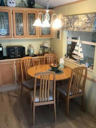 Photo 5 of 8 of home located at 3701 Baynard Dr Punta Gorda, FL 33950