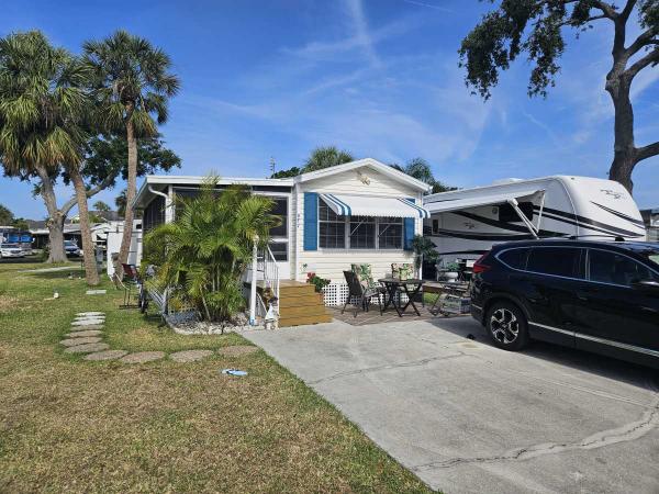1994 1BR/1BA Mobile Home
