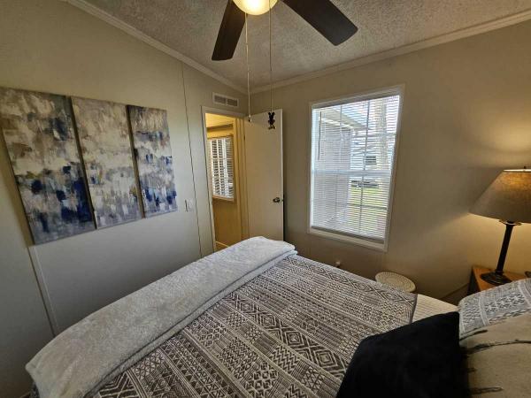 1994 1BR/1BA Mobile Home