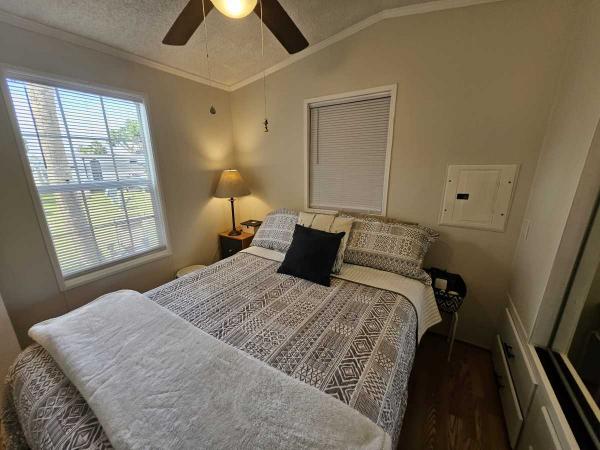 1994 1BR/1BA Mobile Home