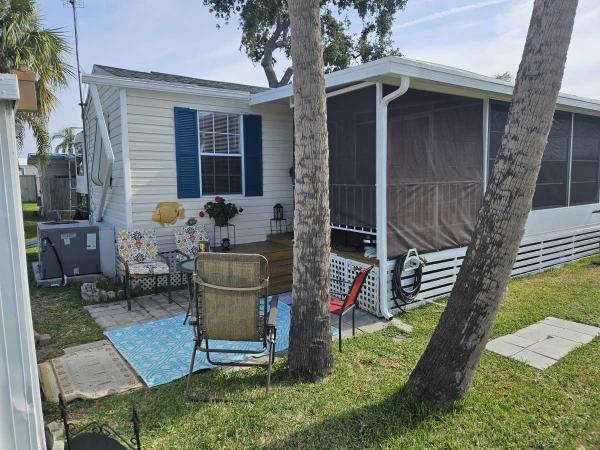 1994 1BR/1BA Mobile Home