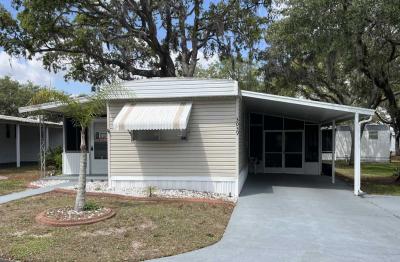 Photo 2 of 46 of home located at 3039 Vine Lane Sebring, FL 33870