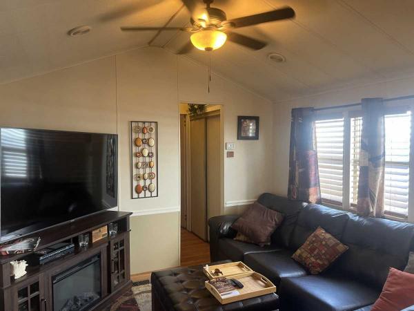 1990 Mobile Home