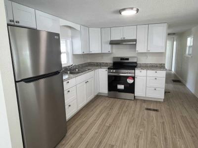 Photo 4 of 36 of home located at 2951 Vine Lane Sebring, FL 33870