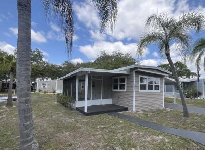 Photo 3 of 36 of home located at 2951 Vine Lane Sebring, FL 33870