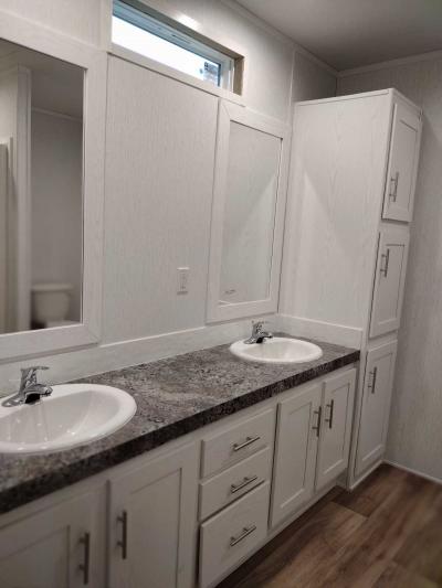 Photo 8 of 16 of home located at 2414 Point West Dr El Campo, TX 77437