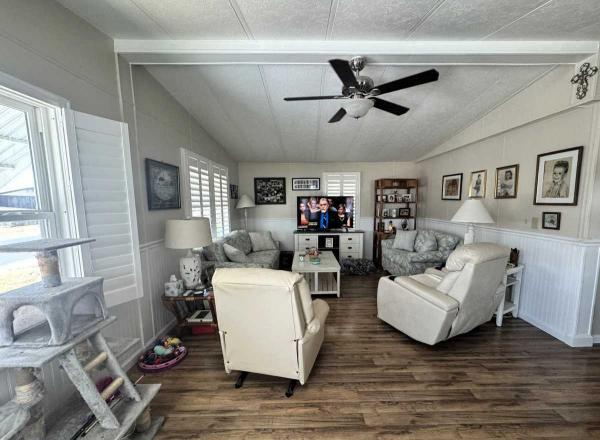 Fleetwood Barrington Mobile Home