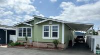 2001 Goldenwest  4 Large Bedrooms Manufactured Home